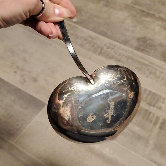 Vintage Silver Heart w/Handle Dish - Picture 3 of 3